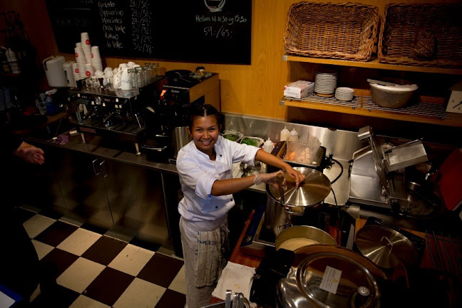 Opinii despre Sunsthaimat as în Fagernes - Gastronomi og hotellvirksomhet