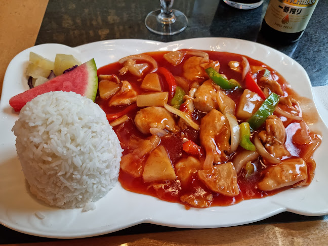 Mikado Hong Kong Garden - Gastronomi og hotellvirksomhet