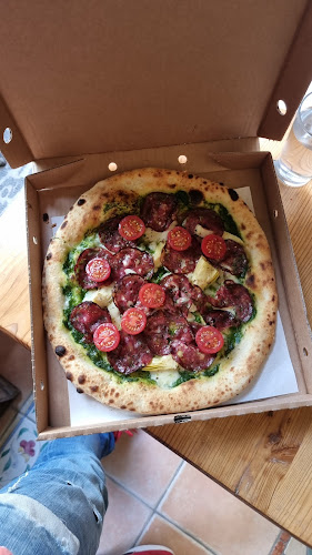 Jungel Pizza - Gastronomi og hotellvirksomhet