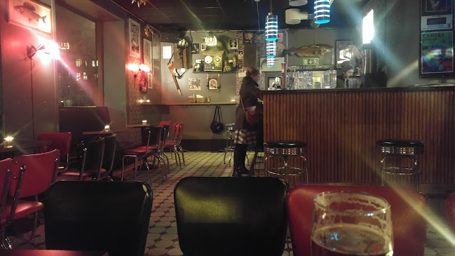 Comentarii opinii despre Revolver