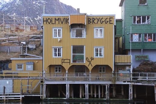 Opinii despre Holmvik Brygge Nyksund în Nyksund - Gastronomi og hotellvirksomhet