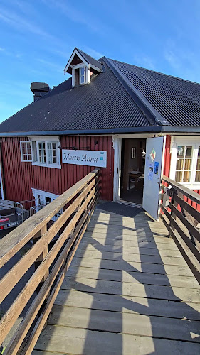 Opinii despre Maren Anna în Sørvågen - Gastronomi og hotellvirksomhet