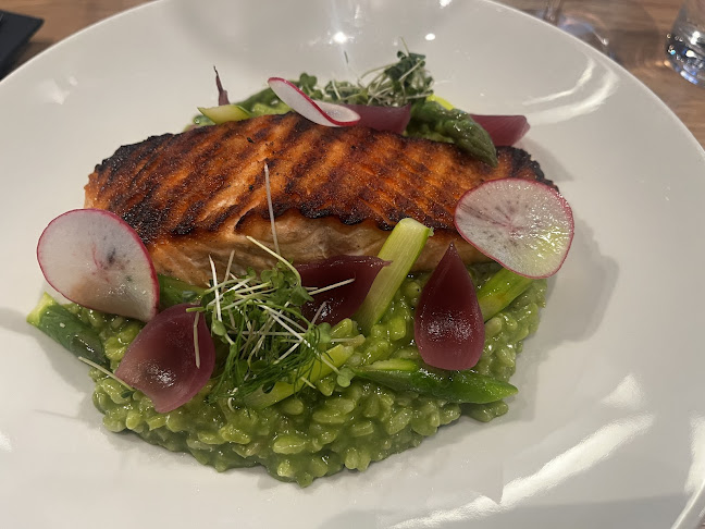 Pascal Mat og Vin - Restaurant Lucullus - Gastronomi og hotellvirksomhet