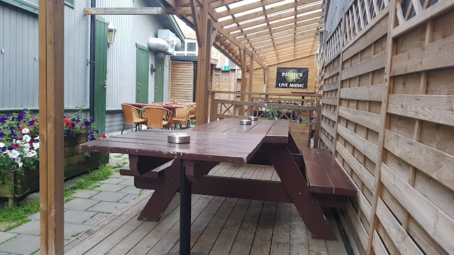 Paddy's - Gastronomi og hotellvirksomhet