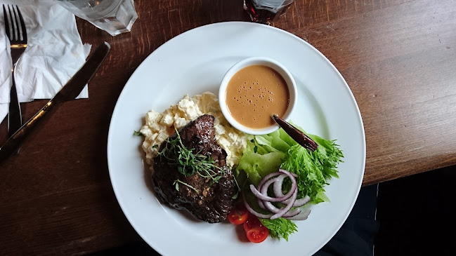 Opinii despre Skjærbrygga & Burekka AS în Stamsund - Gastronomi og hotellvirksomhet