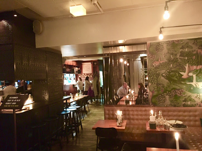 Le Bistro - Gastronomi og hotellvirksomhet