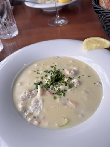 Opinii despre Engelsviken Brygge Fiskerestaurant în Engelsviken - Gastronomi og hotellvirksomhet
