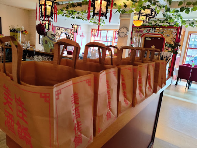 Comentarii opinii despre China Plaza