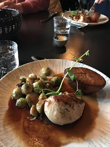 Comentarii opinii despre Louise Restaurant & Bar