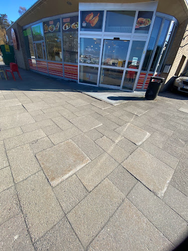 Popeye Grill og Pizza - Gastronomi og hotellvirksomhet