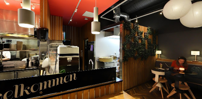 Opinii despre Sabrura Sticks & Sushi - Sirkus Shopping în Trondheim - Gastronomi og hotellvirksomhet