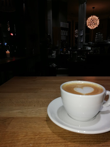 Comentarii opinii despre Dromedar Kaffebar Moxness