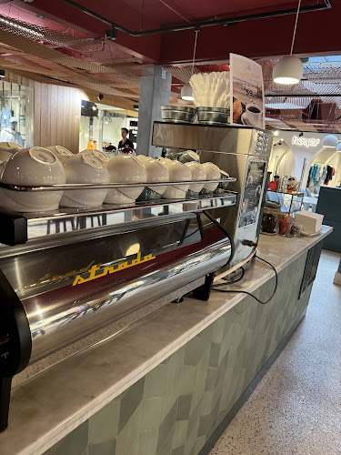 Comentarii opinii despre The Room Café