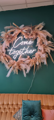 Frænd cafe - Gastronomi og hotellvirksomhet