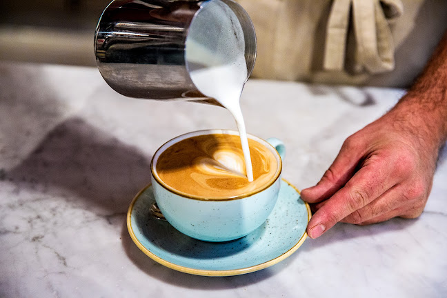 The Room Café - Gastronomi og hotellvirksomhet