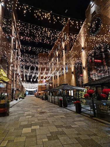 Beer Palace - Gastronomi og hotellvirksomhet