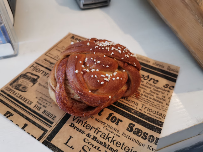 Opinii despre Hansines bakeri în Ramberg - Gastronomi og hotellvirksomhet