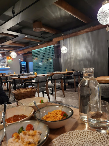 Meze Restaurant - Gastronomi og hotellvirksomhet