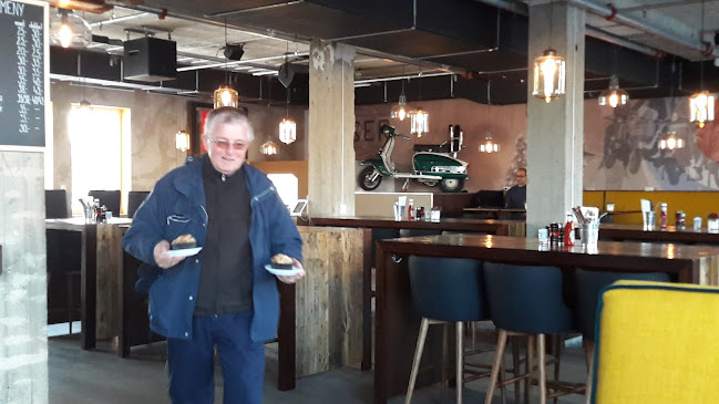 Fuser Bar - Gastronomi og hotellvirksomhet