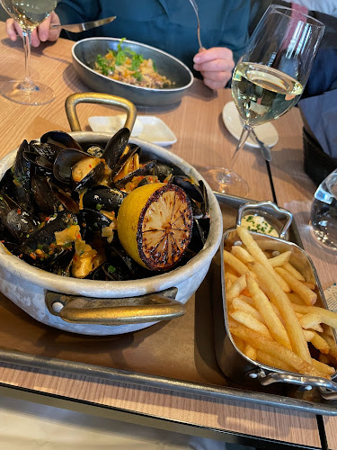 Grand Cafe - Gastronomi og hotellvirksomhet