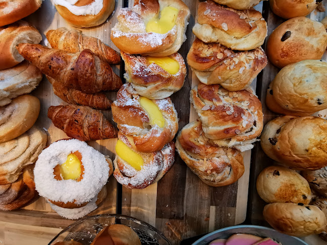 Opinii despre Baker Brun Oasen senter în Fyllingsdalen - Gastronomi og hotellvirksomhet