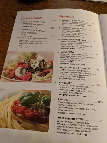 Opinii despre Piccola Mama Rosa în Åndalsnes - Gastronomi og hotellvirksomhet