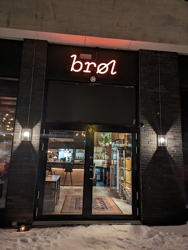 Brøl - Gastronomi og hotellvirksomhet