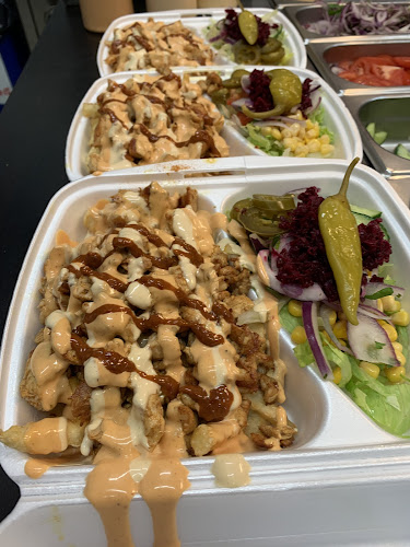 Donia Grill & Pizza - Gastronomi og hotellvirksomhet