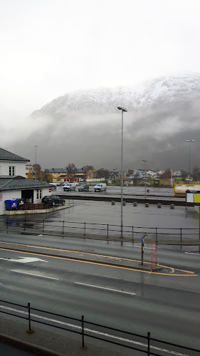 Opinii despre Milano Mat og Vinhus în Mosjøen - Gastronomi og hotellvirksomhet