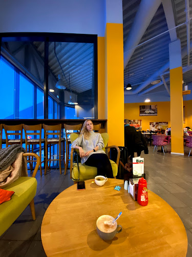 Basilica cafe og restaurant AS - Gastronomi og hotellvirksomhet