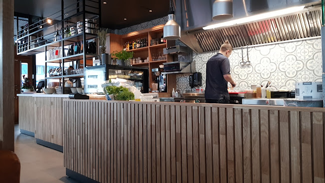 Vest Restaurant AS - Gastronomi og hotellvirksomhet