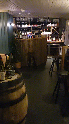 Opinii despre Tromsø Mikrobryggeri & Balthazar Vinbar în Tromsø - Gastronomi og hotellvirksomhet