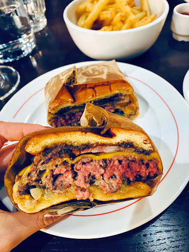 Comentarii opinii despre The Vandelay