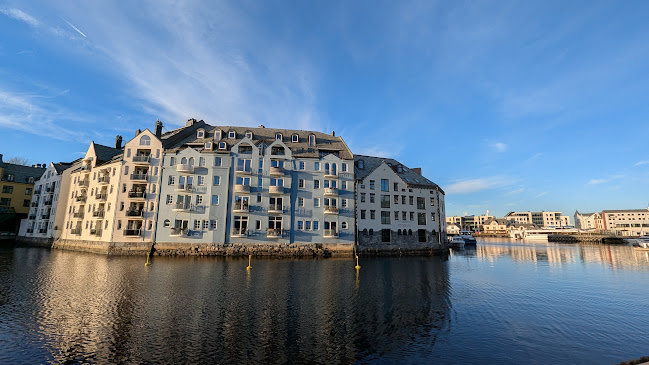 Brunholmgata 1, 6004 Ålesund