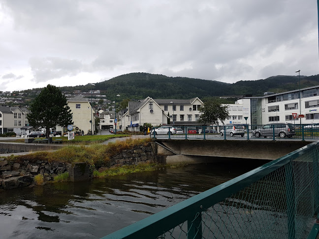 Comentarii opinii despre Landscape kafe AS