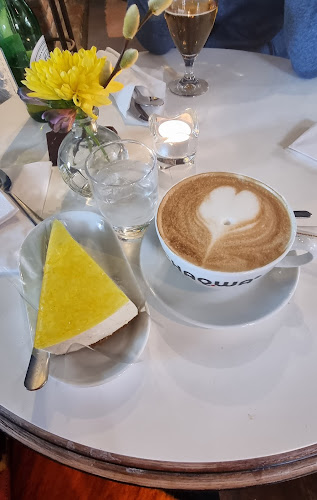 Comentarii opinii despre Café Magenta