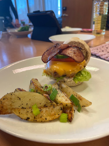 Opinii despre Tindlund Takeaway în Greåker - Gastronomi og hotellvirksomhet