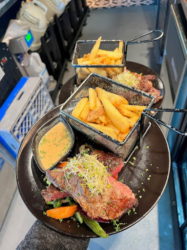 Torgvegen 2, 4120 Tau