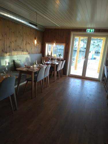 Engelsviken Brygge Fiskerestaurant - Gastronomi og hotellvirksomhet
