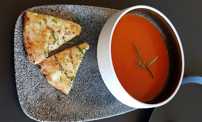 Din Deli - Gastronomi og hotellvirksomhet