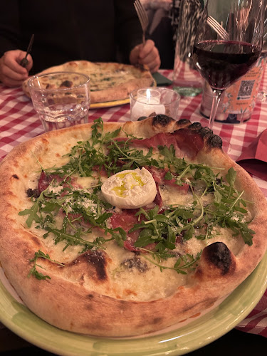 Comentarii opinii despre Mamma Pizza Vika Osteria di Mare