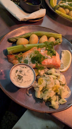 Café Cathedral - Gastronomi og hotellvirksomhet