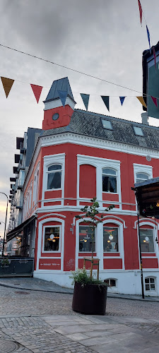 Vinbaren - Gastronomi og hotellvirksomhet