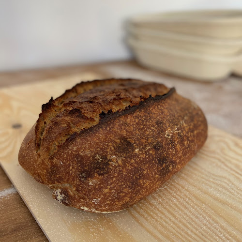 Den Sure Baker - Gastronomi og hotellvirksomhet