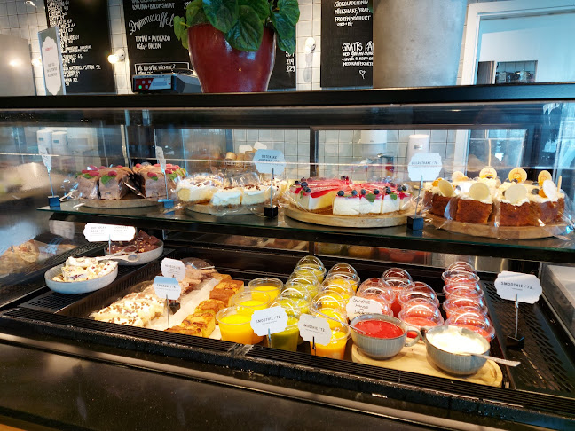 Opinii despre Jordbærpikene Lofoten în Leknes - Gastronomi og hotellvirksomhet