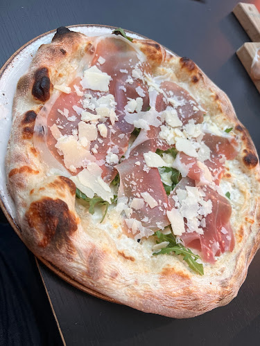 Opinii despre Little Eataly - CC Gjøvik în Gjøvik - Gastronomi og hotellvirksomhet