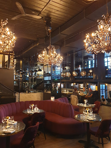 Louise Restaurant & Bar - Gastronomi og hotellvirksomhet