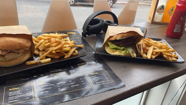 Burger Mansion Moss - Moss