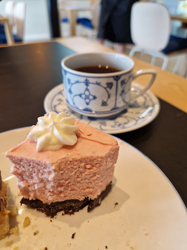 Comentarii opinii despre Dype Røtter - Kafé Spire