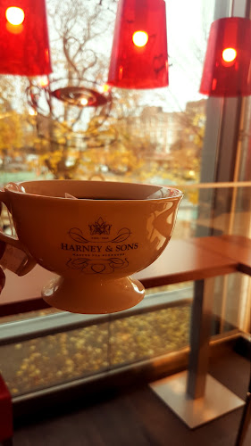 Comentarii opinii despre Baker Nilsen Cafe